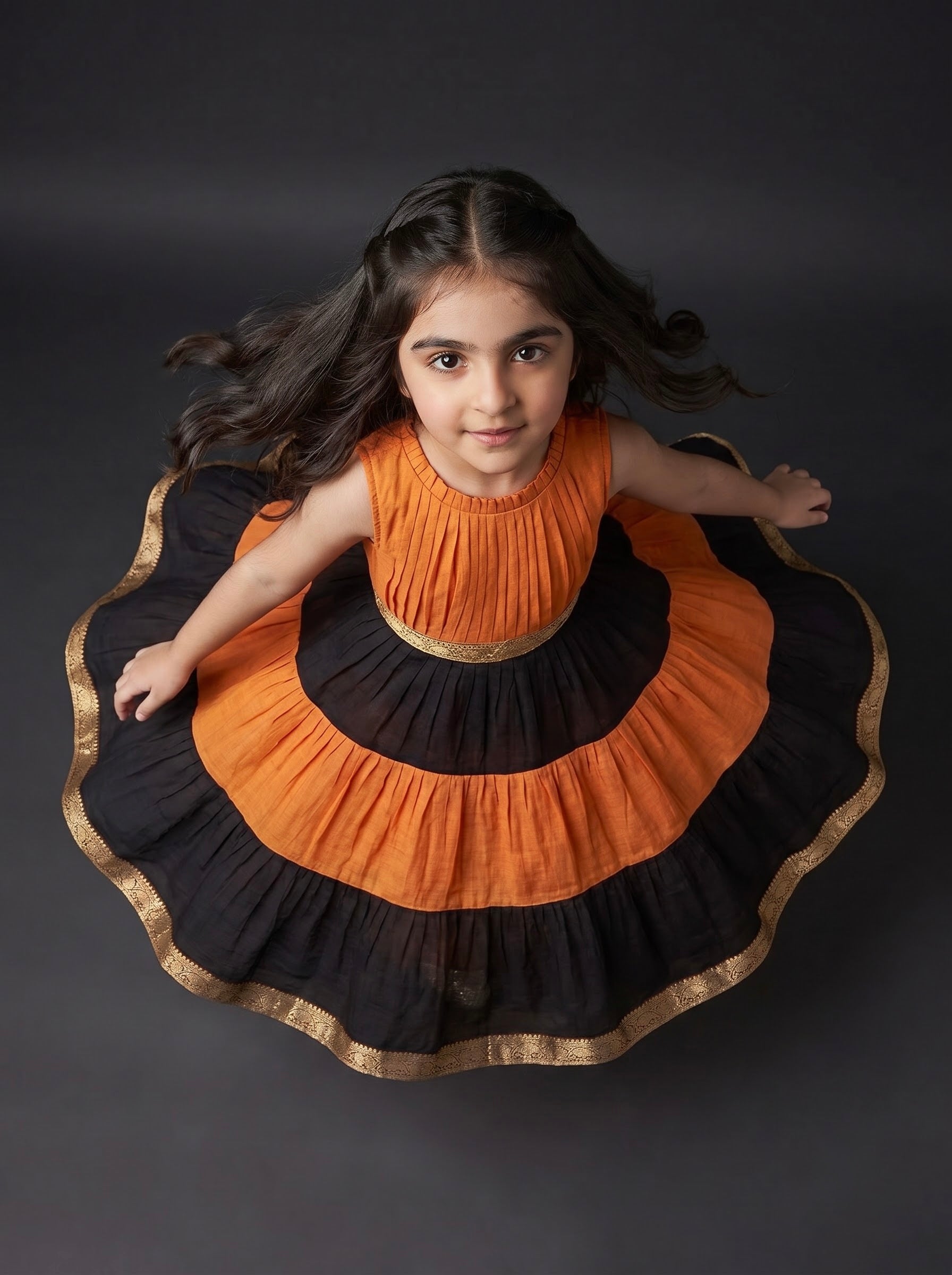 PLEATED ZARI TIER DRESS MINI GAURI - AMBER NOIR