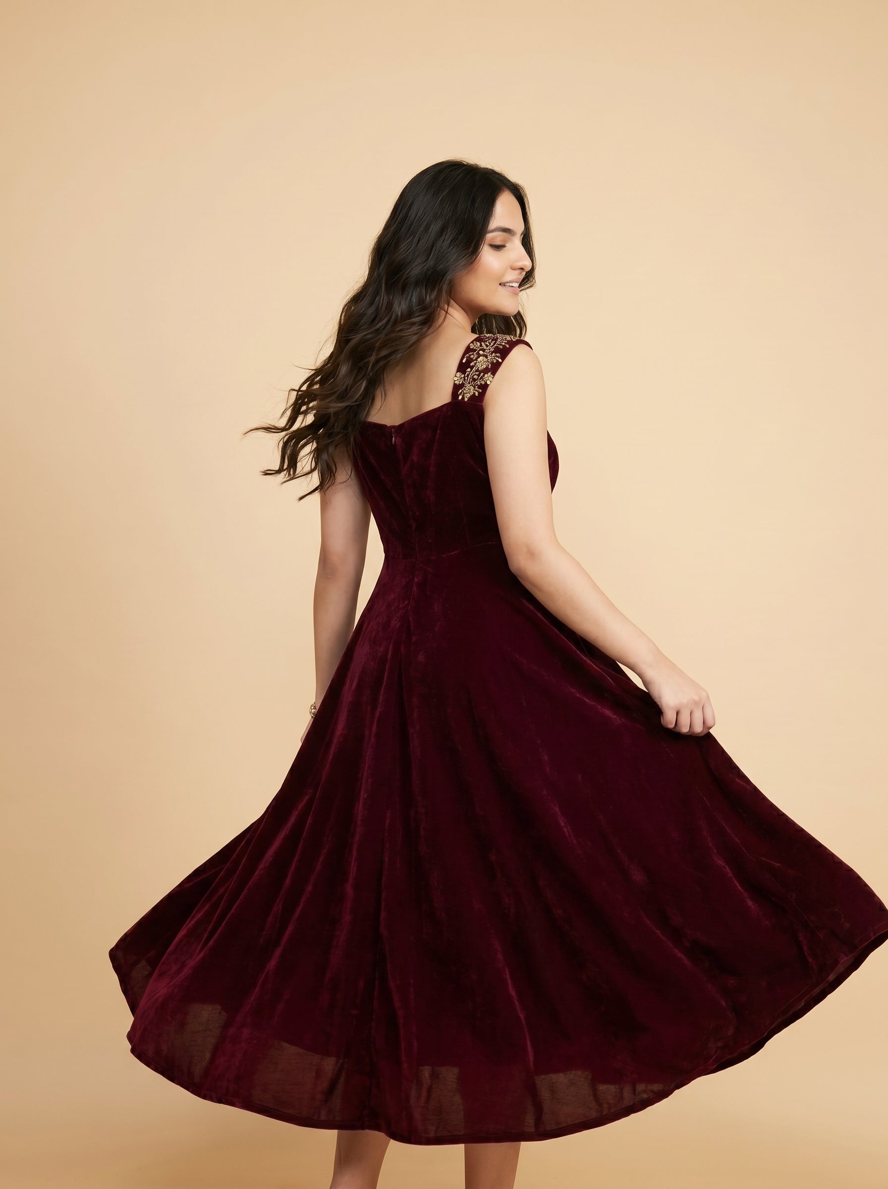 Velvet Midi Dress Rani - Maroon