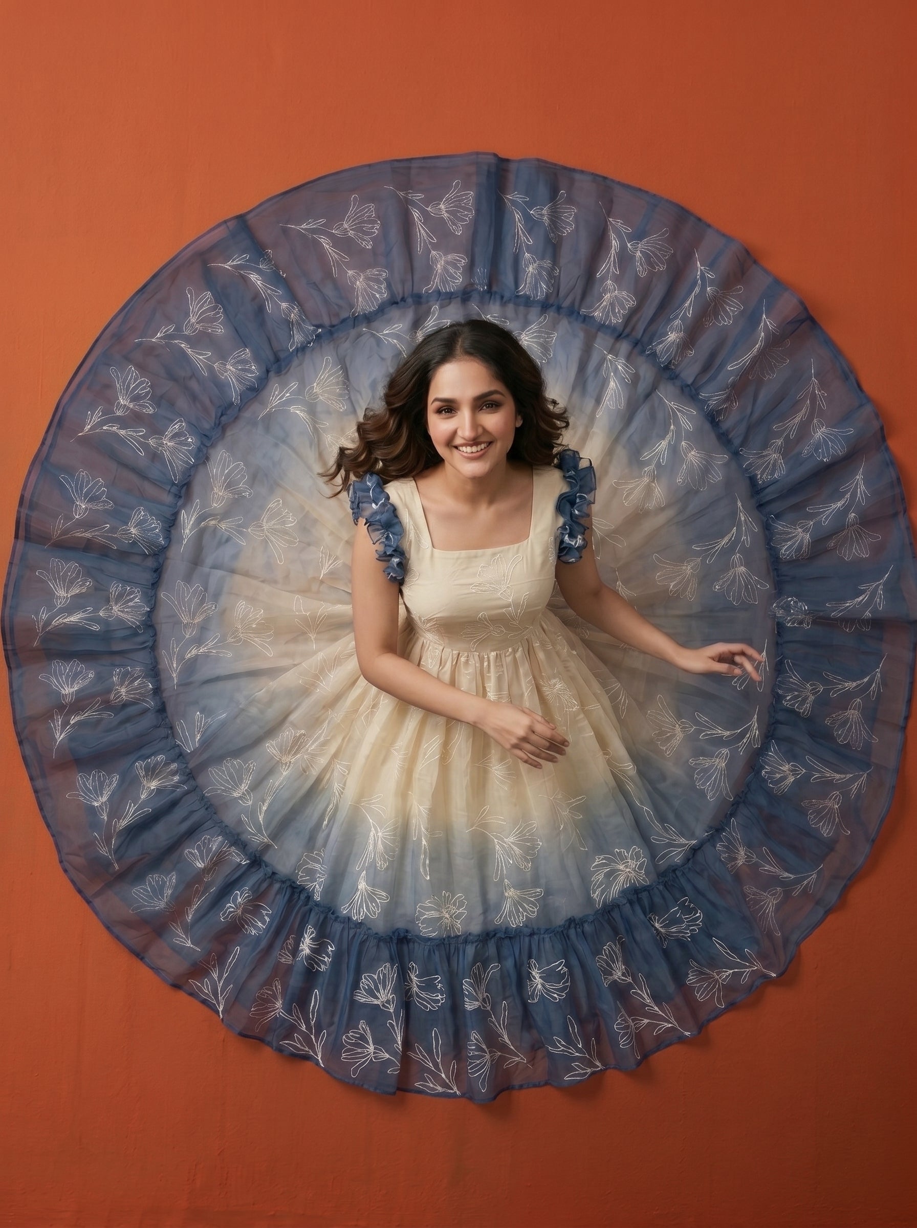 Tiered Midi Dress Rangini - Ombré white and blue