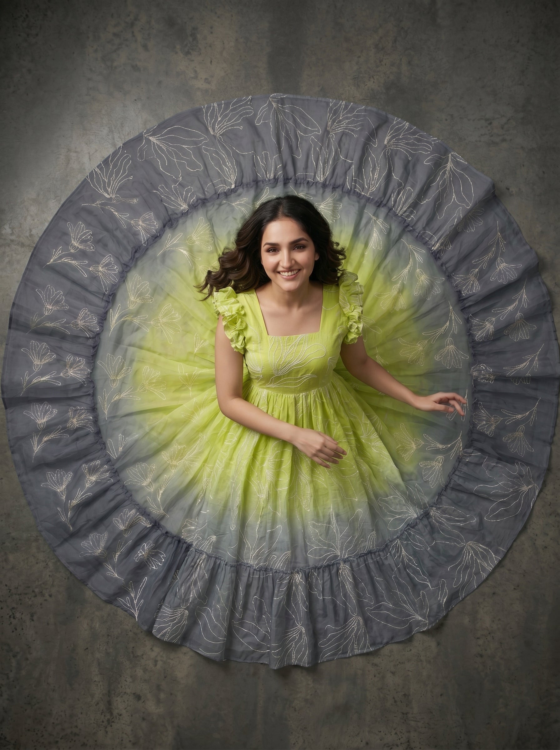 Tiered Midi Dress Rangini - Ombré green and ash
