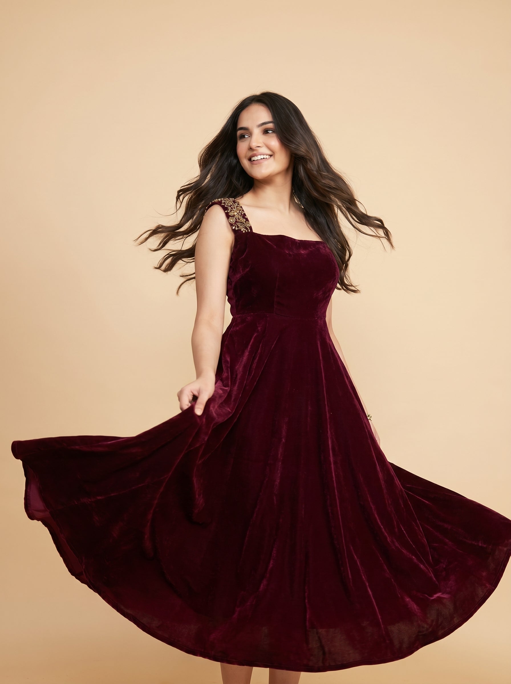 Velvet Midi Dress Rani - Maroon