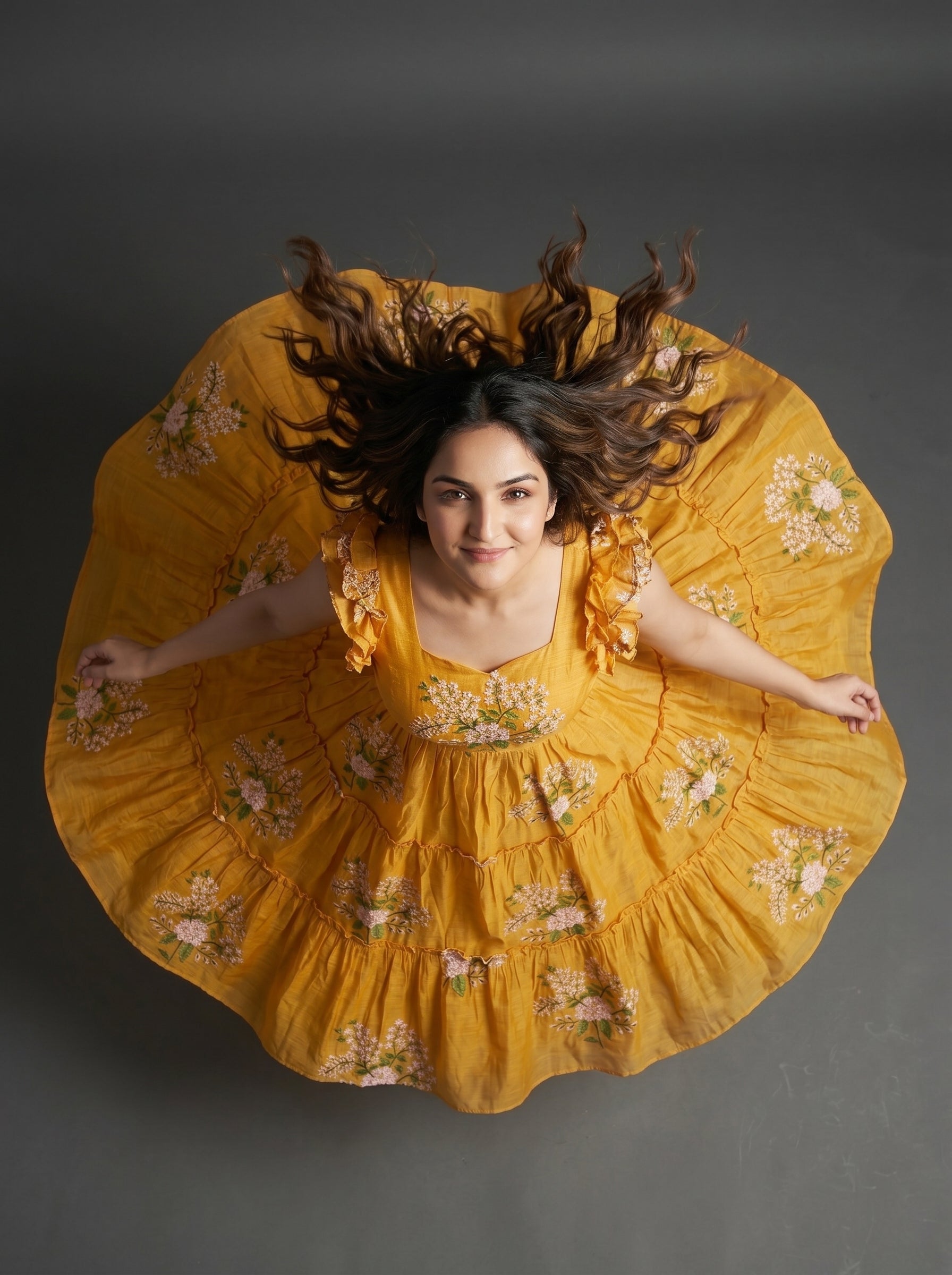TIERED MIDI DRESS KAMALA - GOLD YELLOW