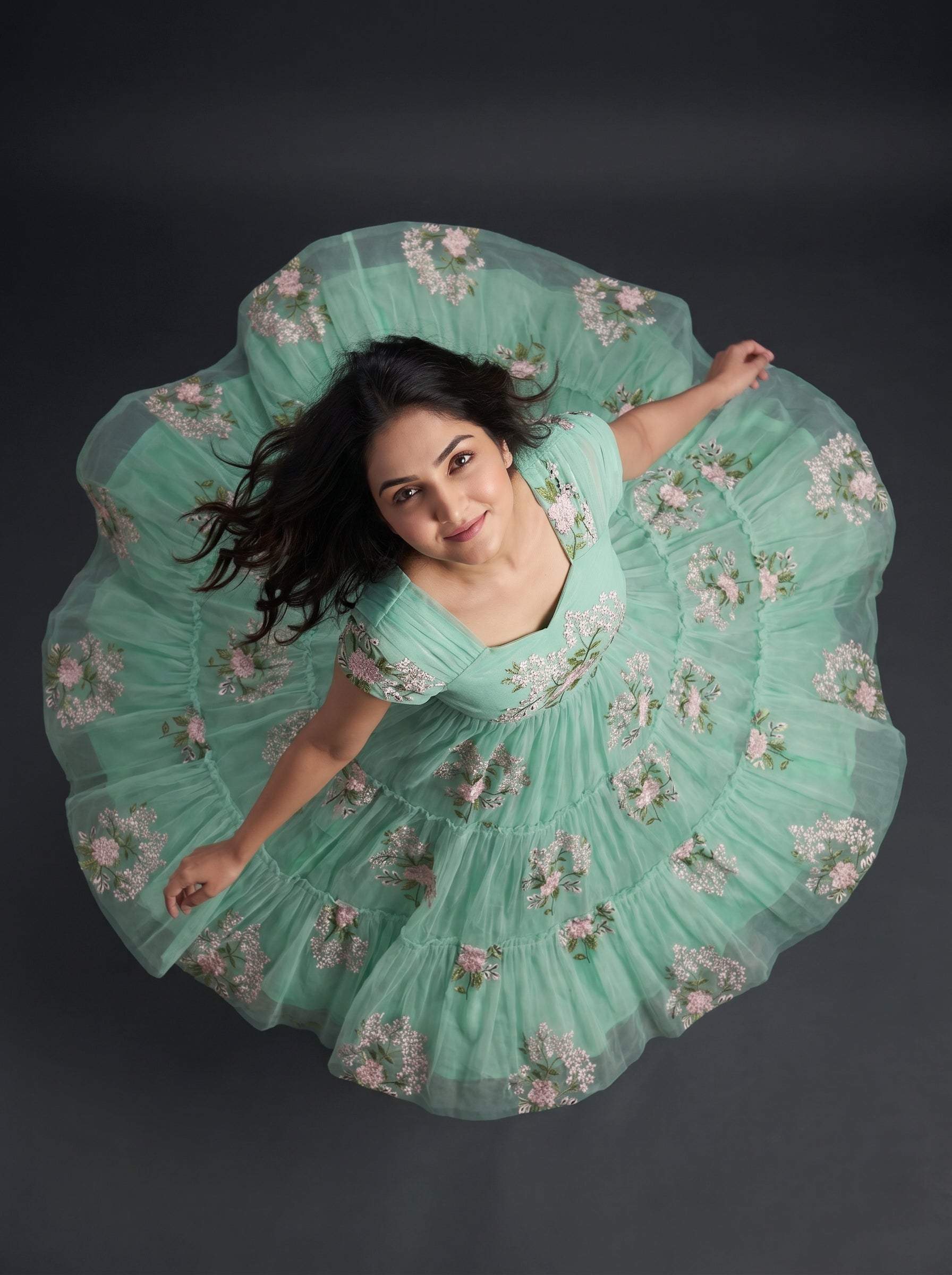 TIERED MIDI DRESS KAMALA - MINT GREEN