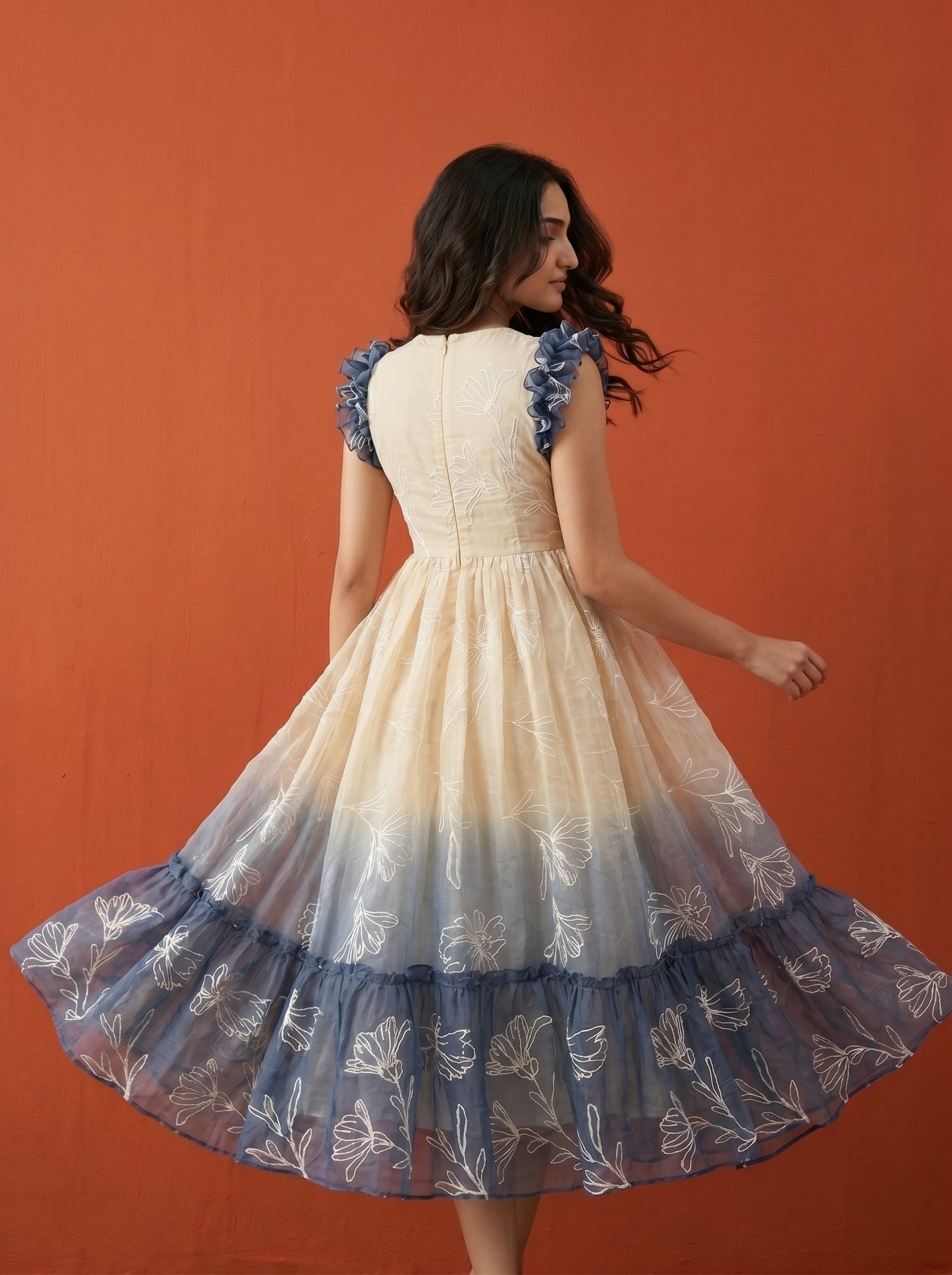 Tiered Midi Dress Rangini -  Ombré white and blue