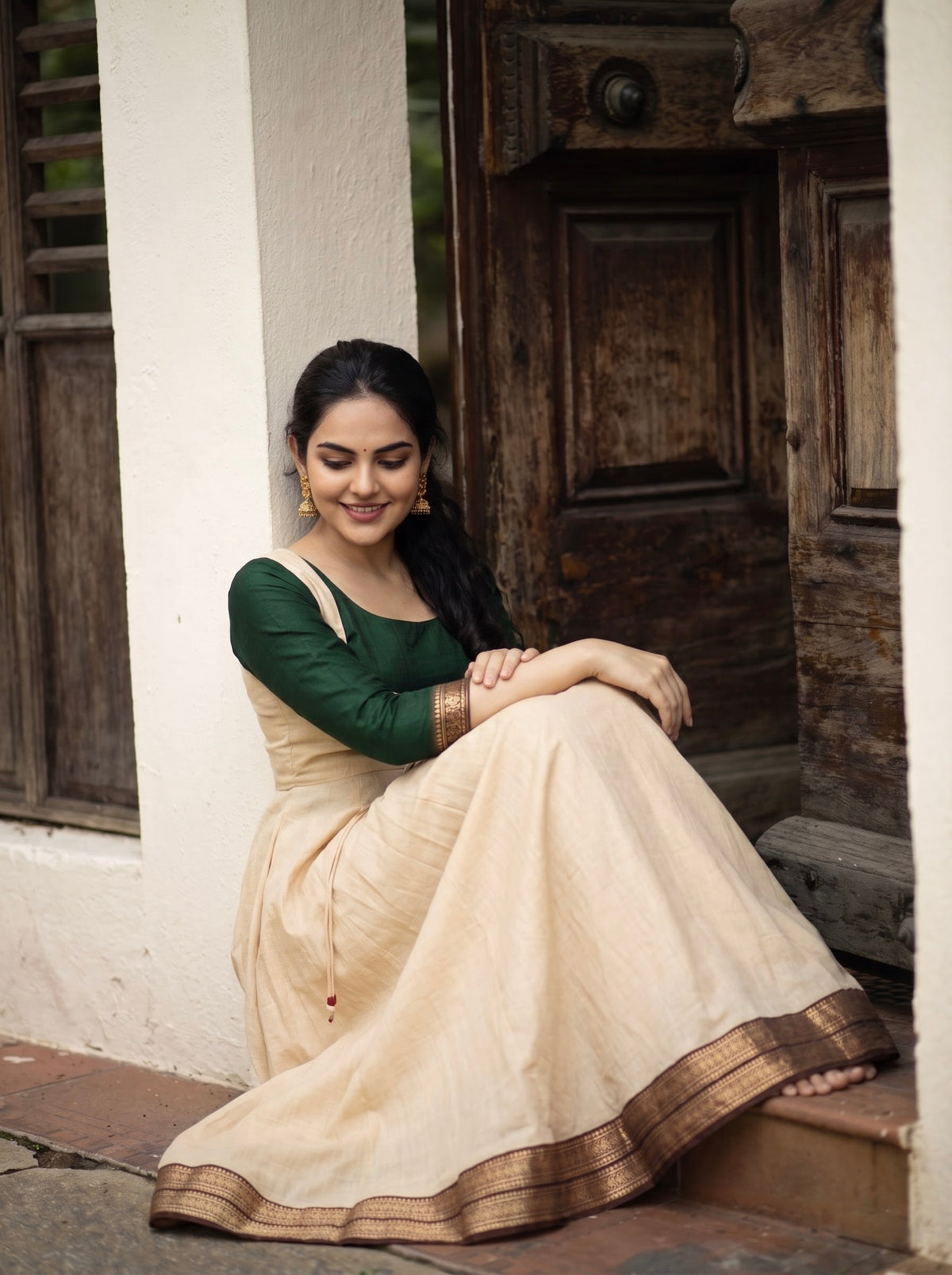 Lace-Up Handloom Maxi Dharani - Ivory Green