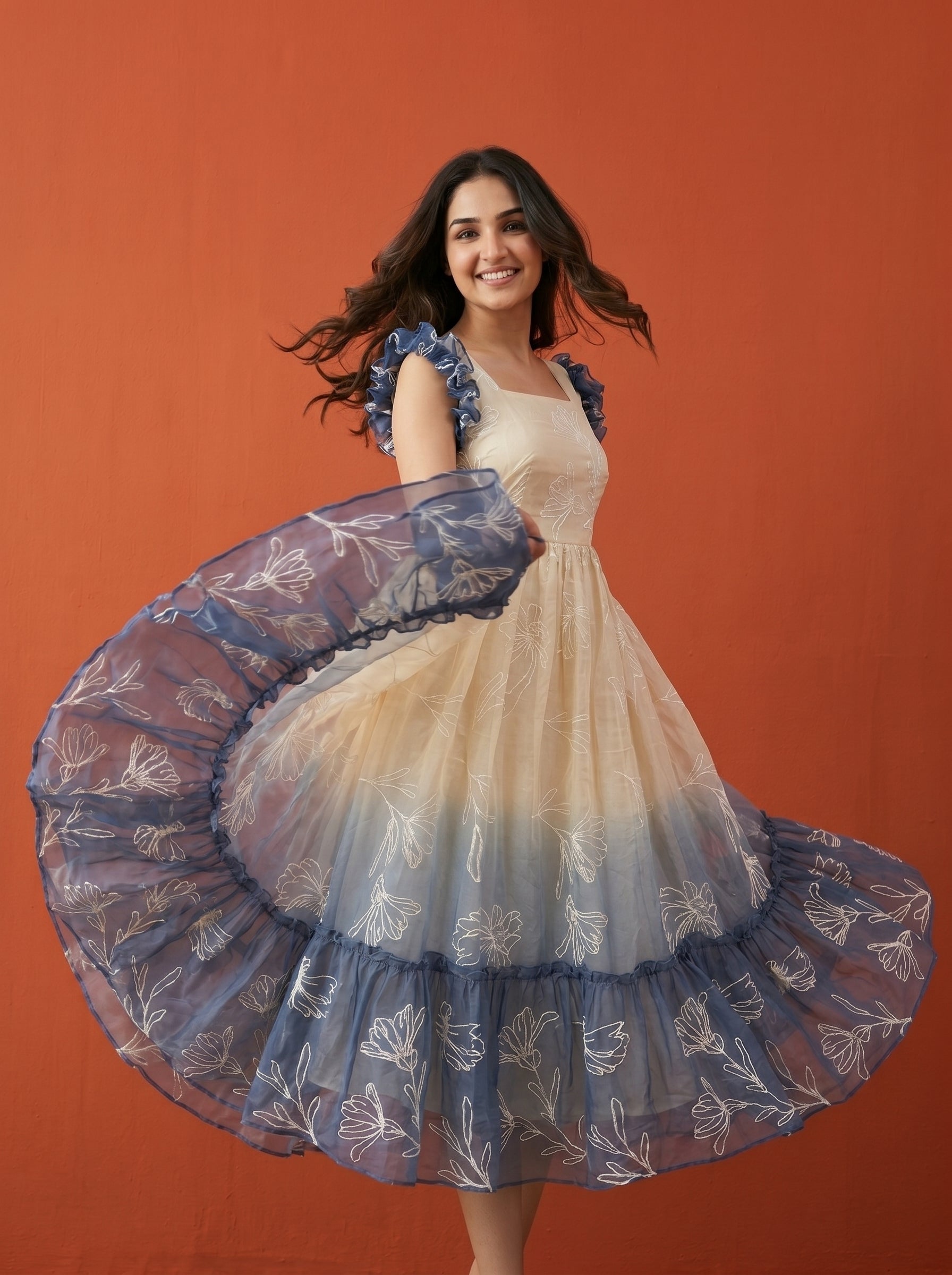 Tiered Midi Dress Rangini -  Ombré white and blue