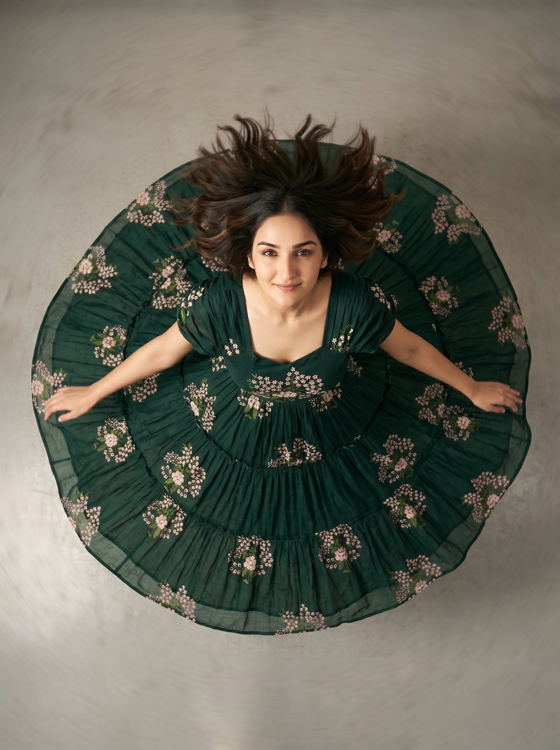 TIERED MIDI DRESS KAMALA - GREEN