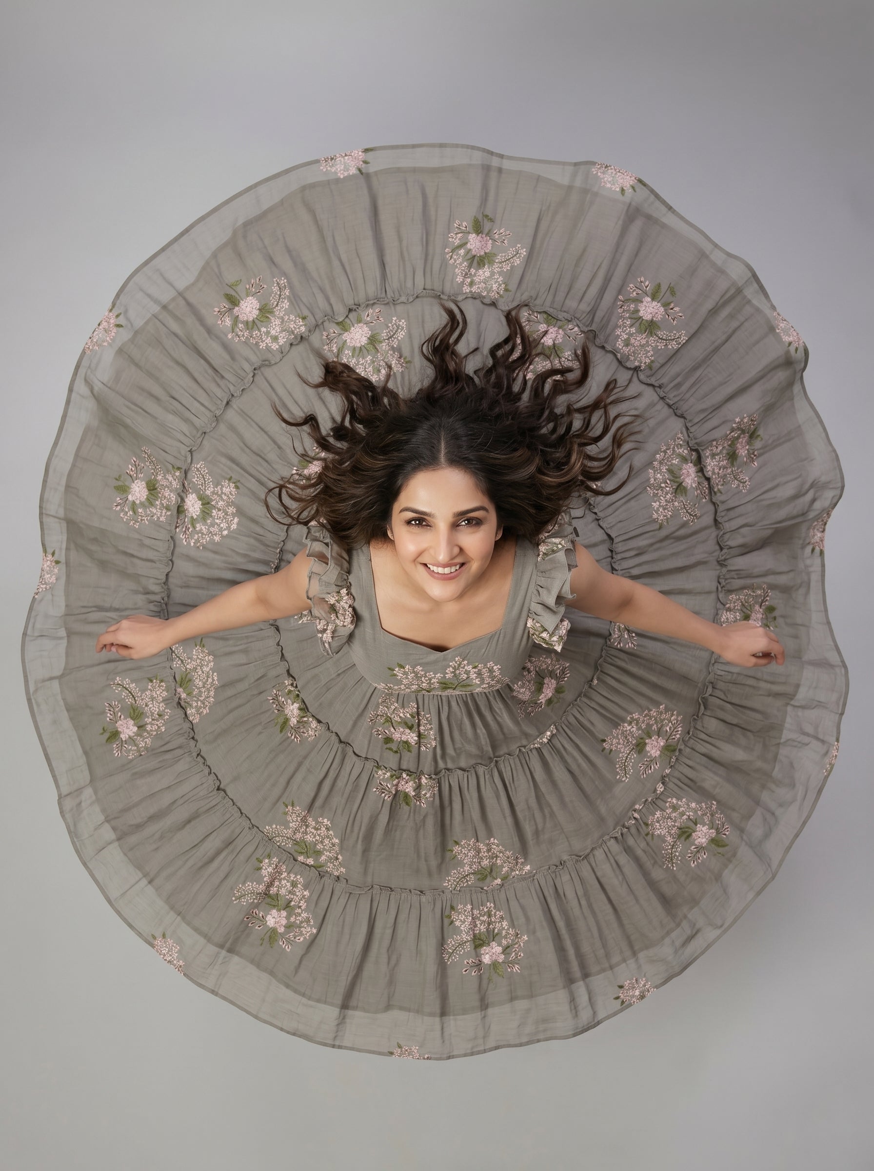 TIERED MIDI DRESS KAMALA - SAGE GREY